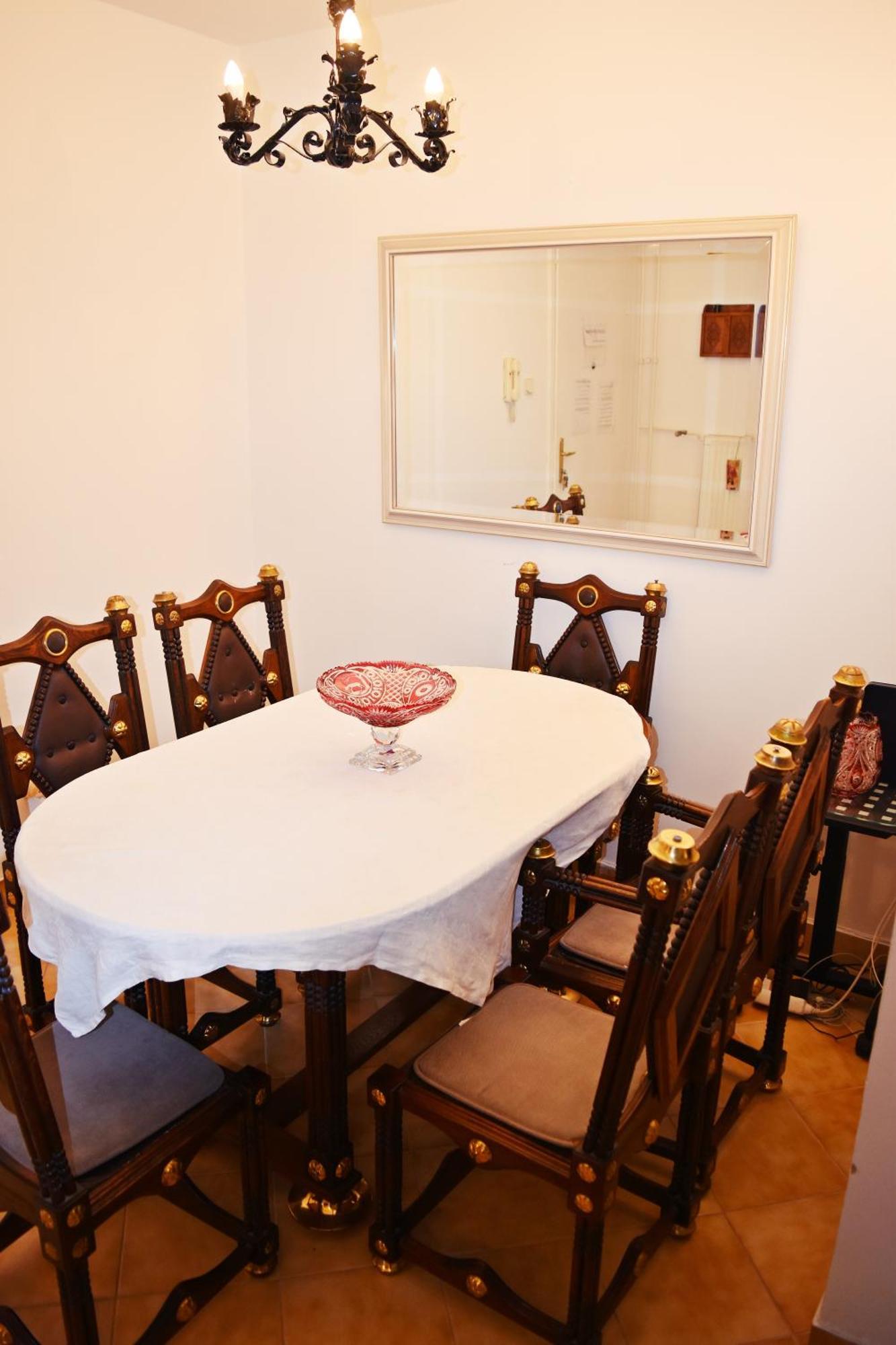 Belvarosi Classic Apartman 85 Square Meters Szombathely Ngoại thất bức ảnh